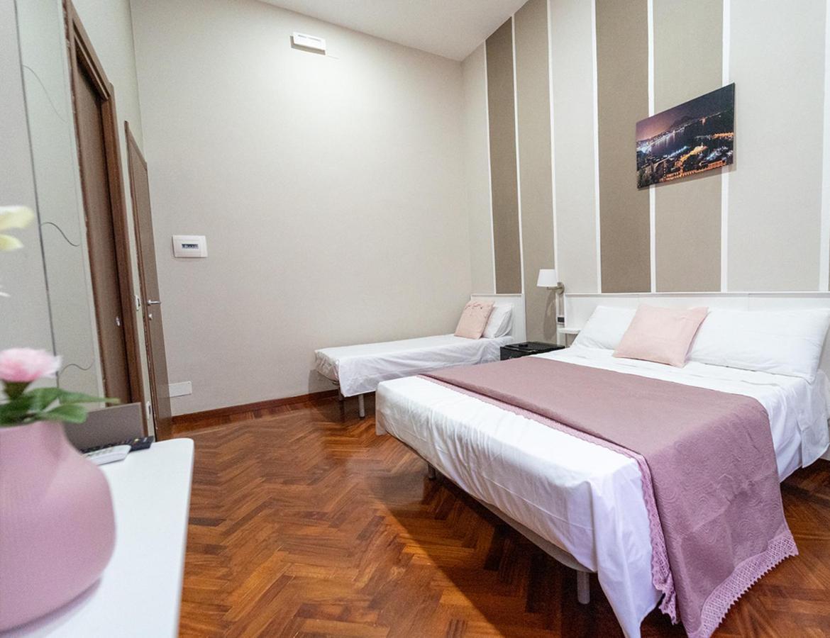 I 4 Diamanti Di Napoli Bed & Breakfast Dış mekan fotoğraf